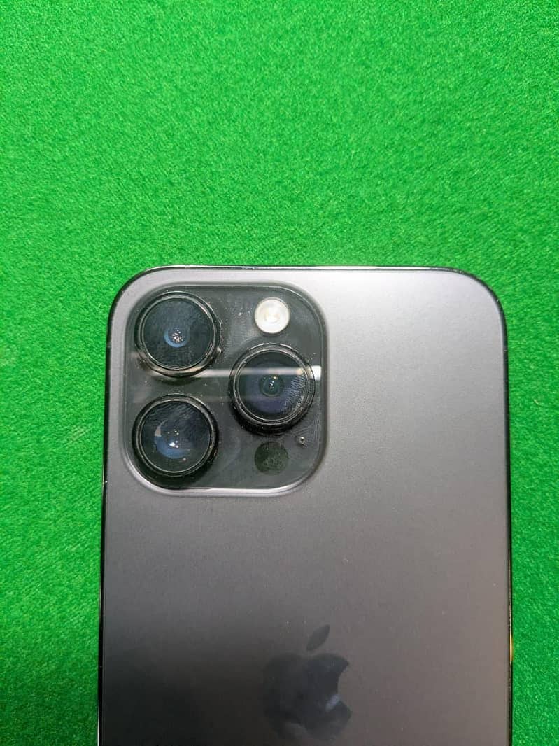 Apple iPhone 14 Pro Max 3