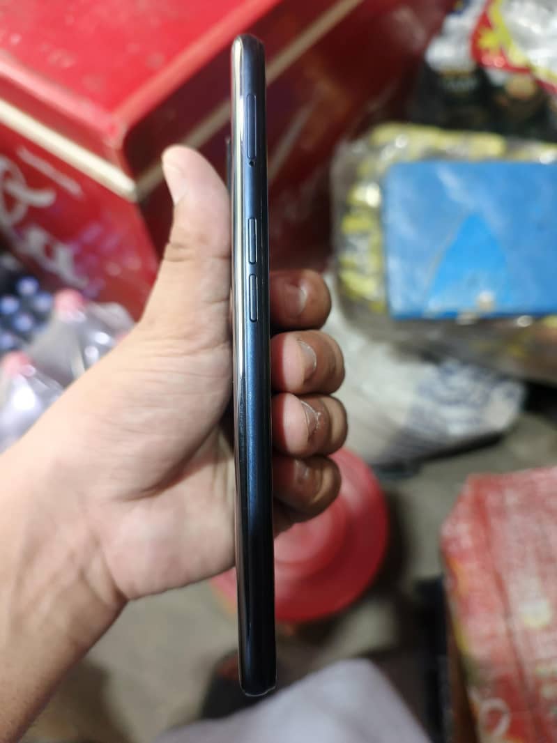 OPPO A54 4