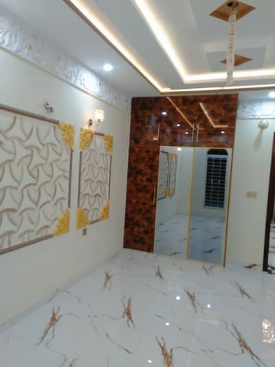 VIP beautiful 5 Marla portion is available for rent in sabzazar Lahore