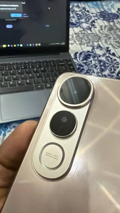 Vivo V50 Lite 4G varaint