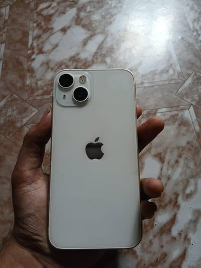 Apple iPhone 13