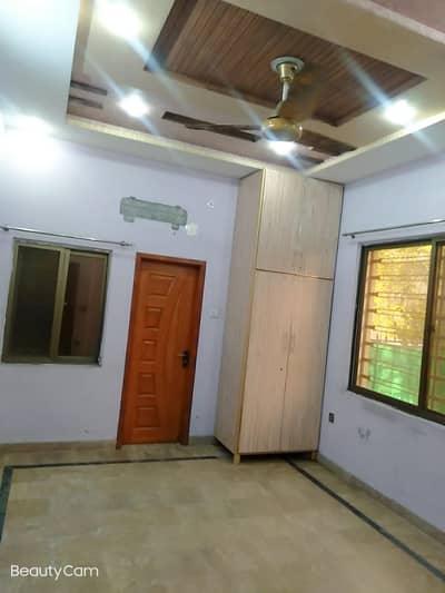 VIP beautiful 5 Marla portion is available for rent in sabzazar Lahore