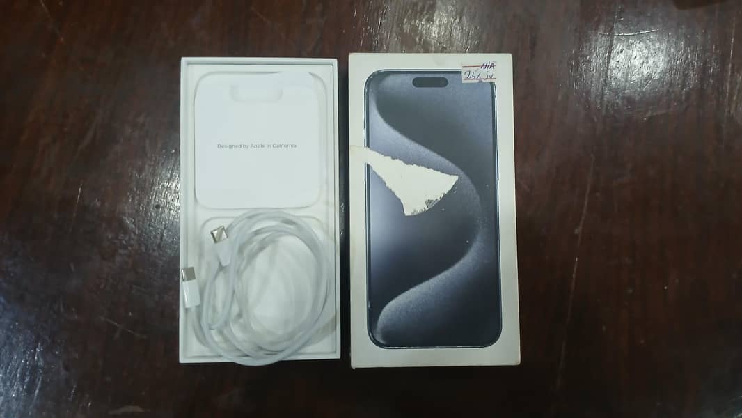 Apple iPhone 15 Pro Max 2
