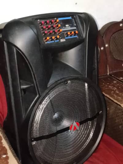 Big (Outdoor Chargeable) Spekers For Sell