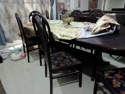 dining table good 8 sitr condition contact number 0324 400 8161
