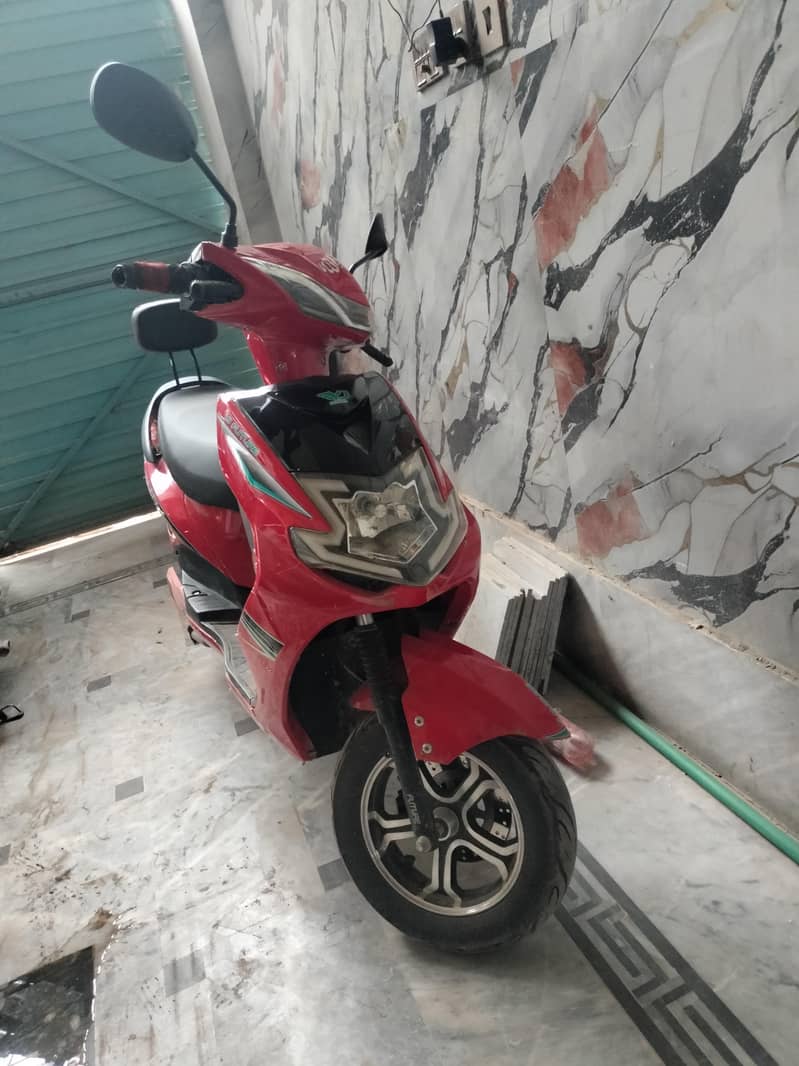 Scooty 1