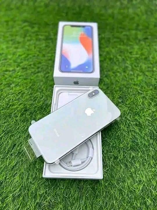 Apple iPhone X 0