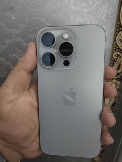 Apple iPhone 15 Pro