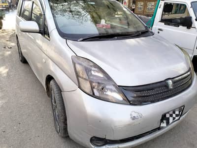 Toyota ISIS 2006/2011 Own engine 7 seater Car Cell 0331-3727300