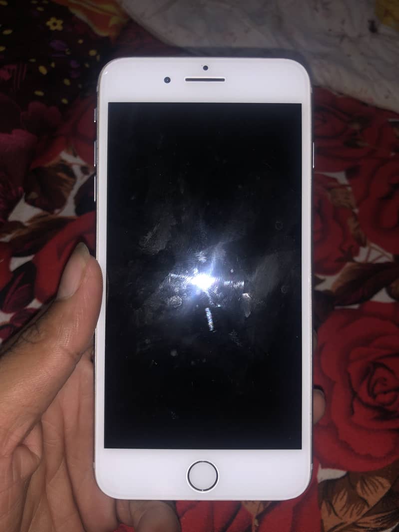 Apple iPhone 8 Plus 0