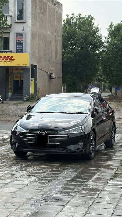 Hyundai Elantra 2022