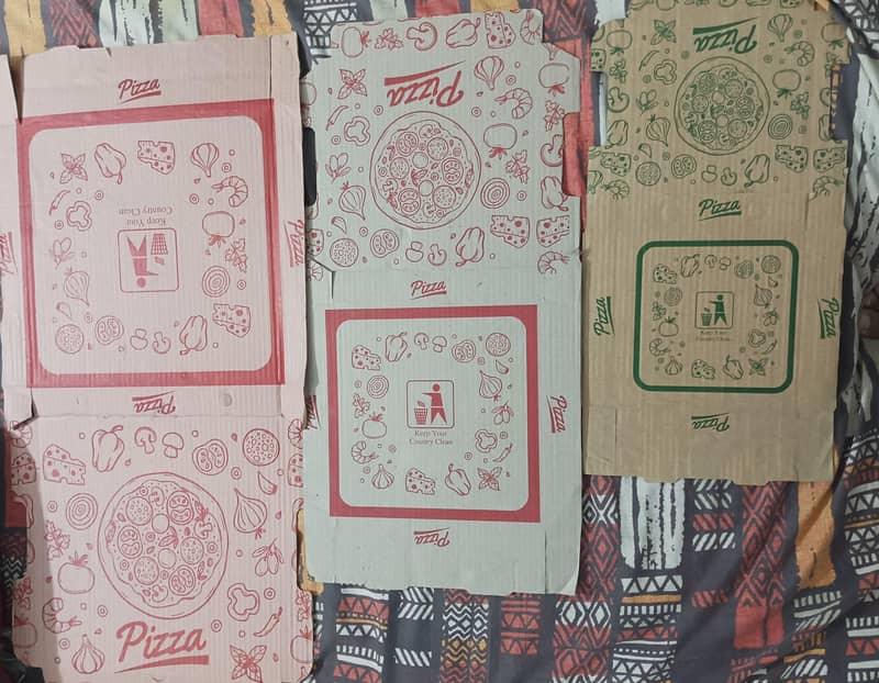 pizza boxes 4