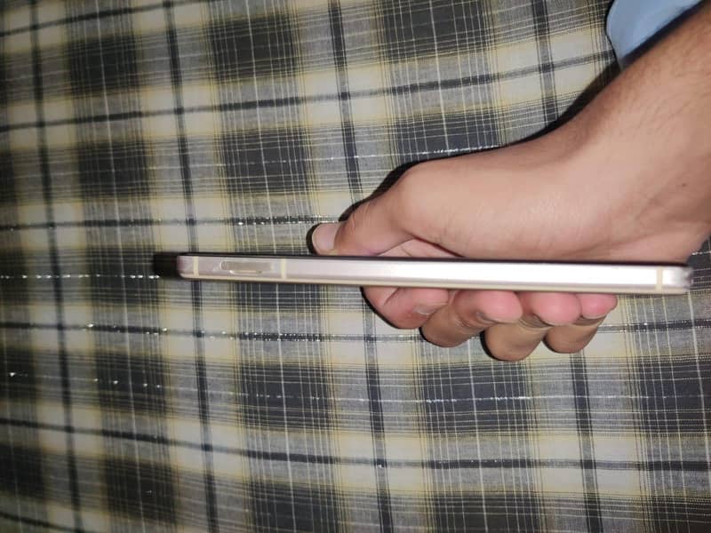 Sharp Aquos Sense 5g 5