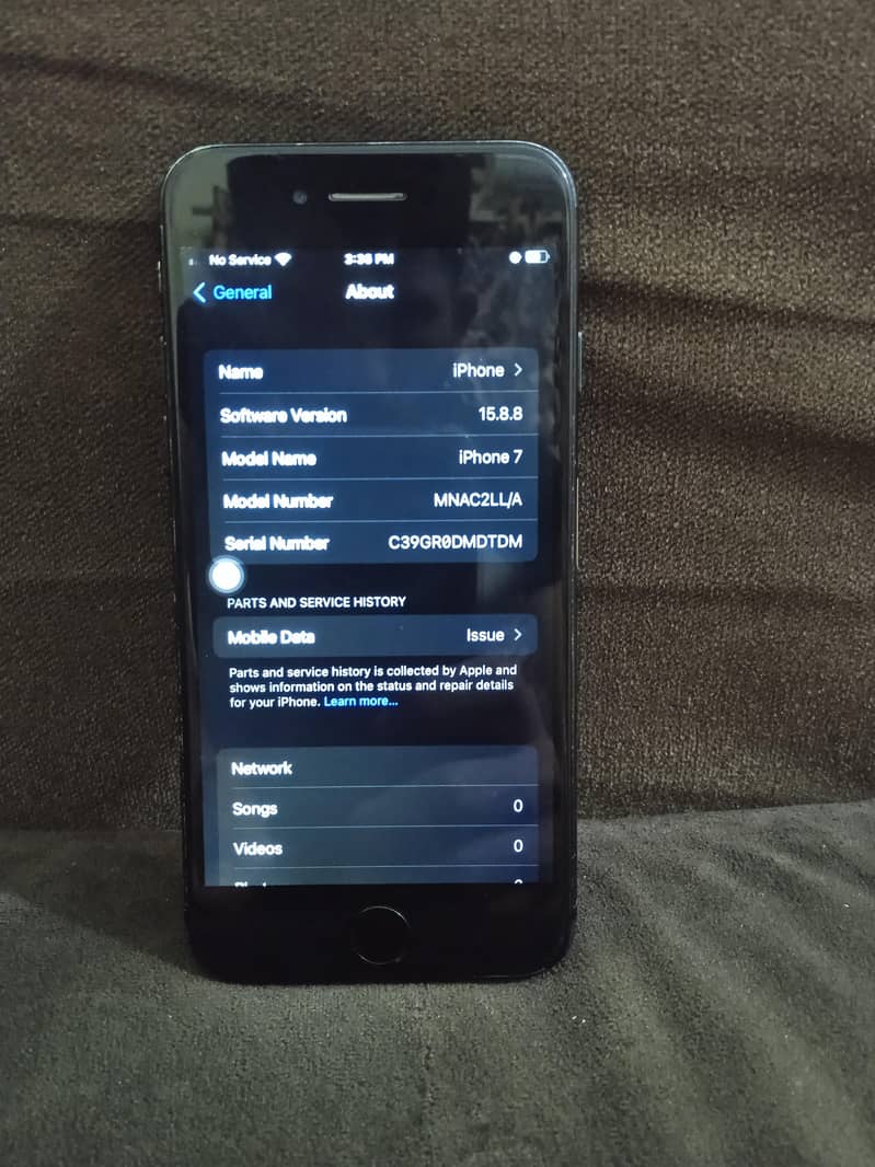Apple iPhone 7 2