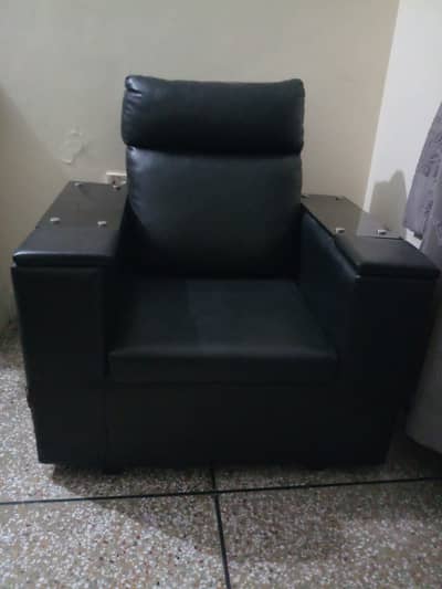 Mani Pedi sofa unit