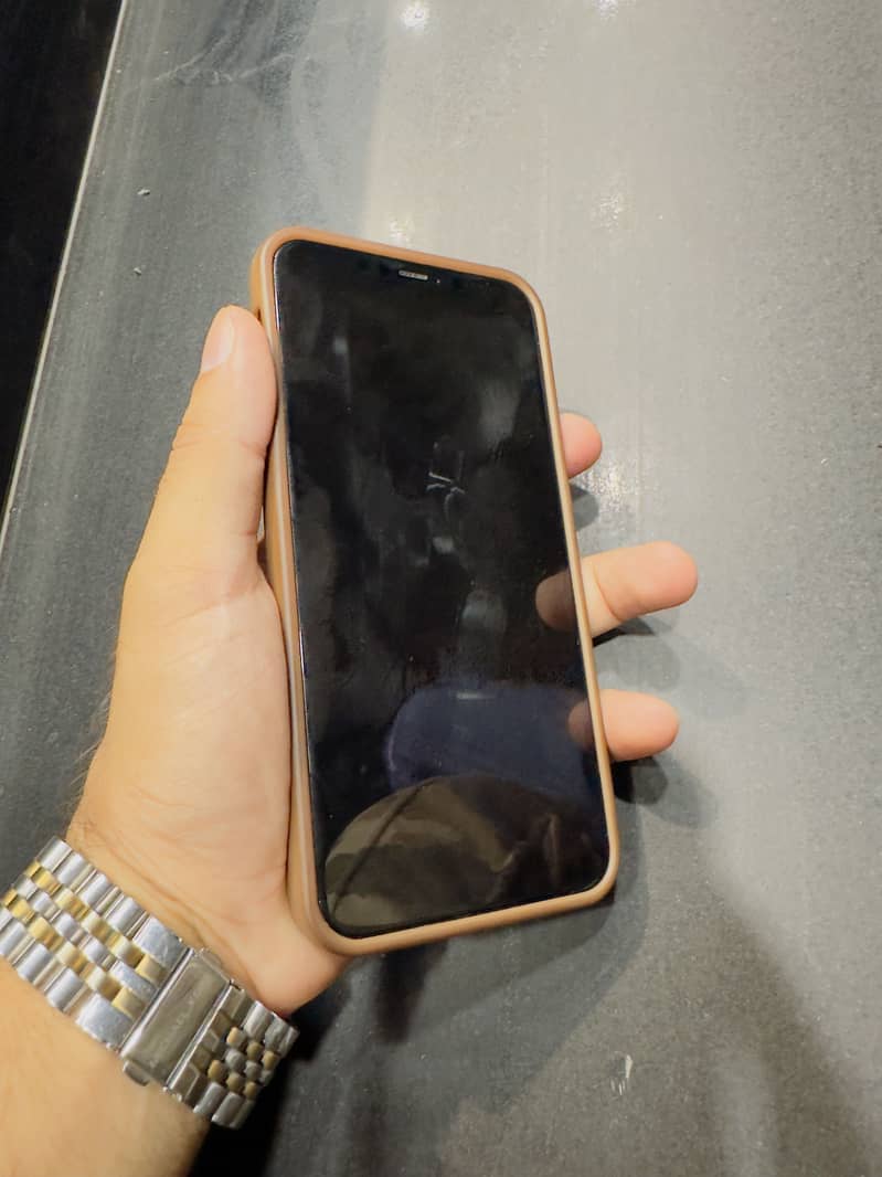 Apple iPhone 11 Pro Max 1