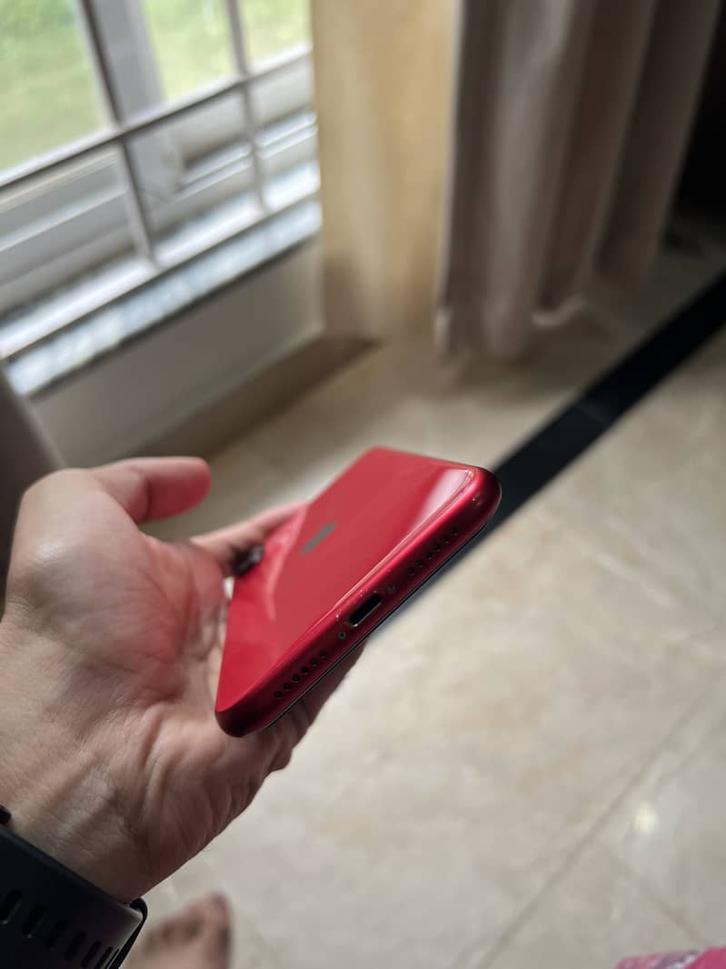 Apple iPhone 11 0