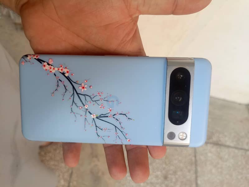Google Pixel 8 Pro 1