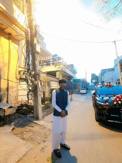 Aleem Bhi 110