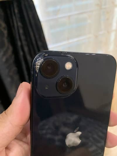 Apple iPhone 13