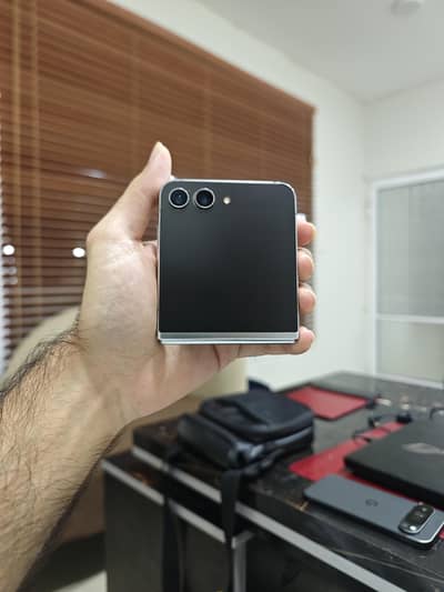 Samsung Mobile Z Flip 5