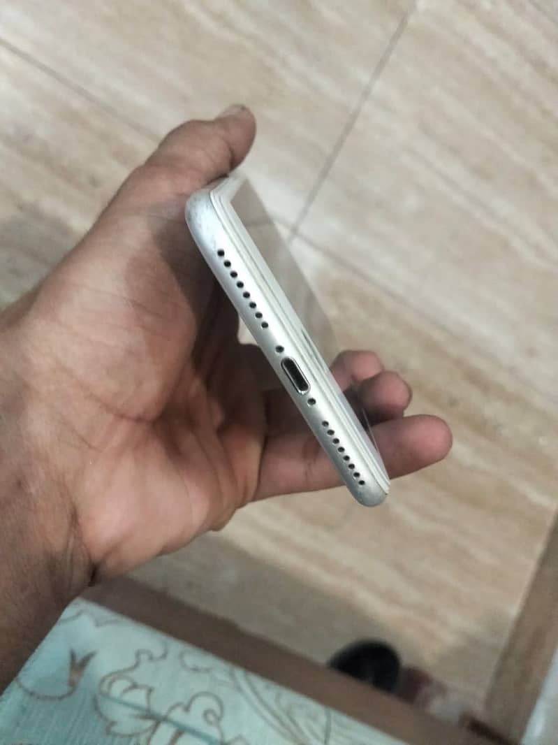 iPhone 7+ 1