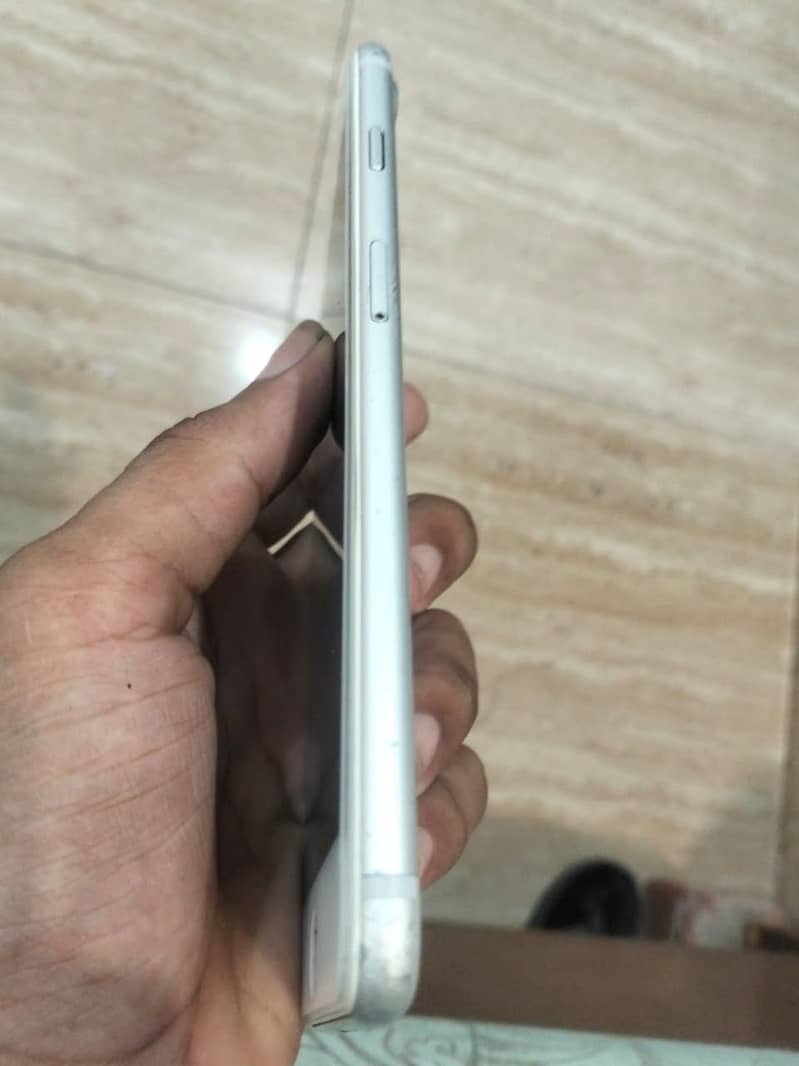 iPhone 7+ 2