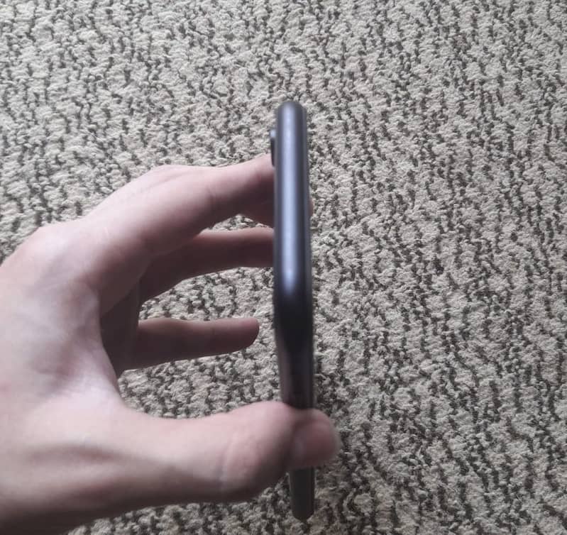 iPhone XR 3