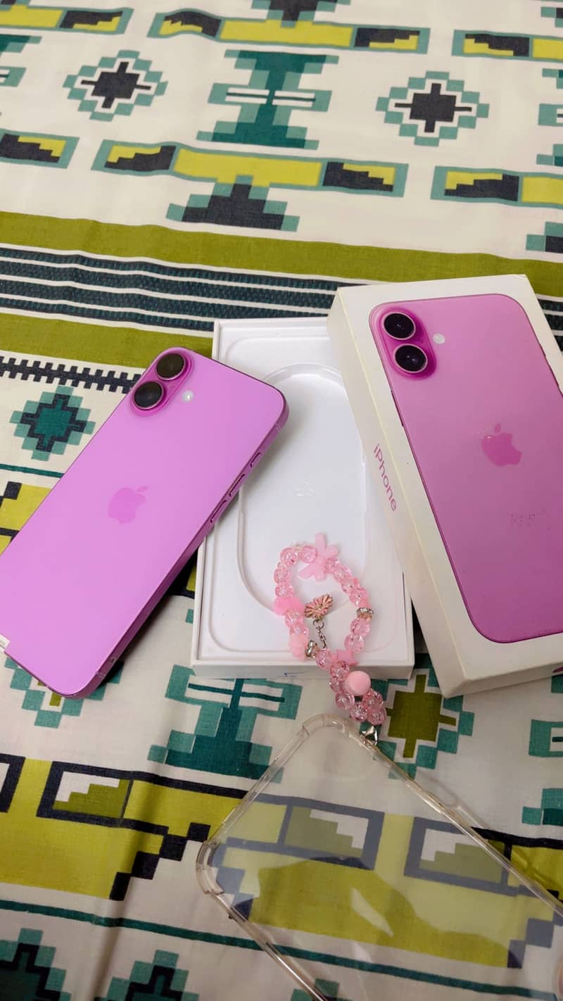 Apple iPhone 16 Plus 1