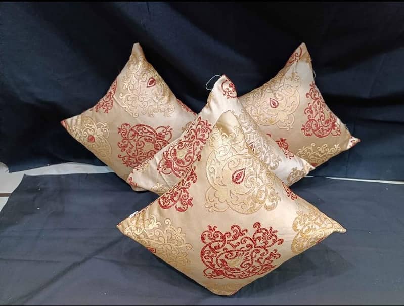 cushions 15