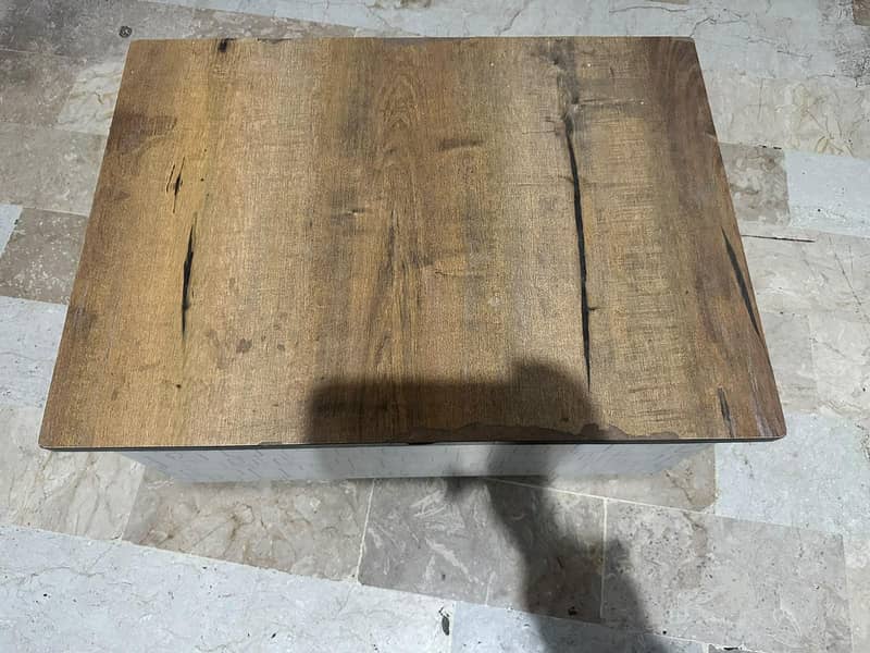woden down style table 0