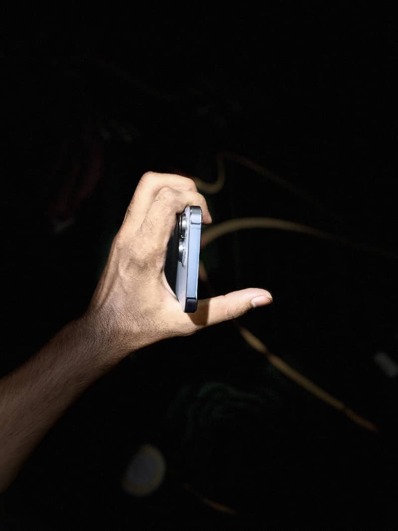Apple iPhone 13 Pro 3