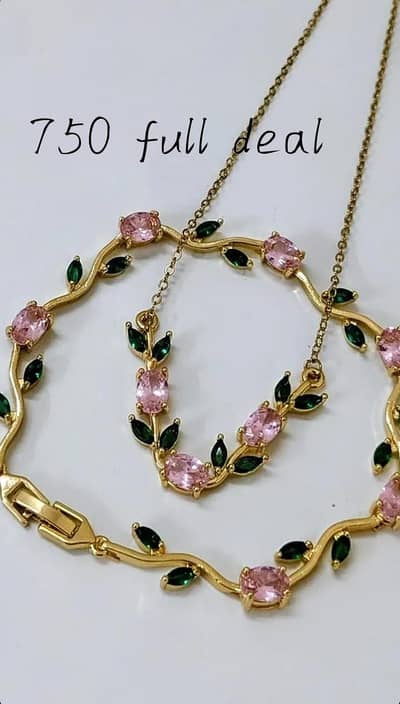 tulip bracelet and necklace