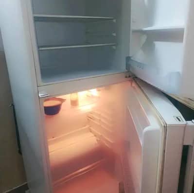 i want to sale my fridge.