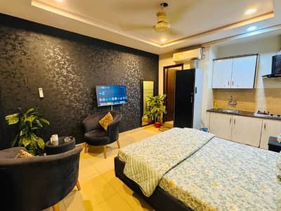 Daily & Weekly Basis One Bedroom Studio Fully Furnished Luxury Apartment Available For Rent. Location :- Gulberg greens Islamabad & Bahriya Town phase 1, 4& 7 luxury apartments Available