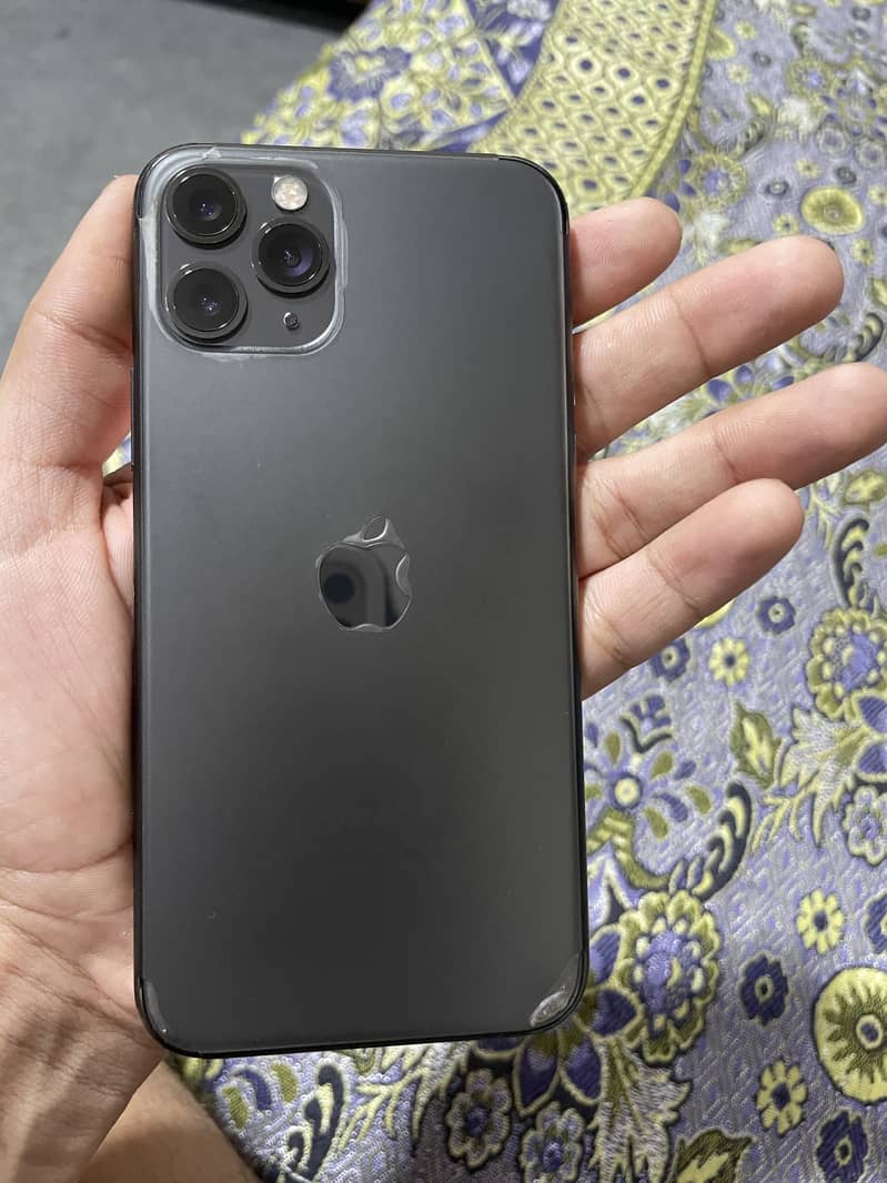 Apple iPhone 11 Pro 7