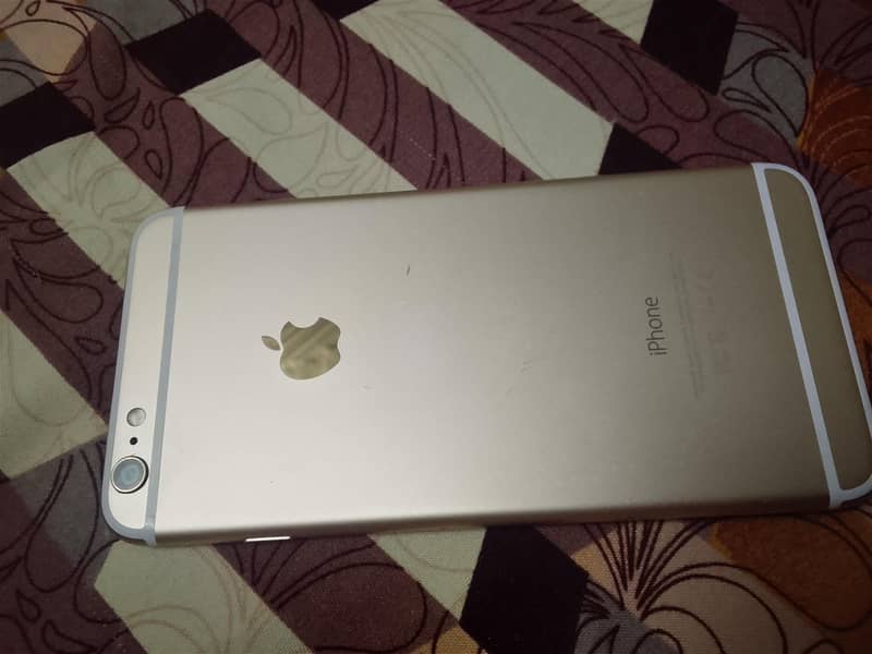 Apple iPhone 6 Plus 1
