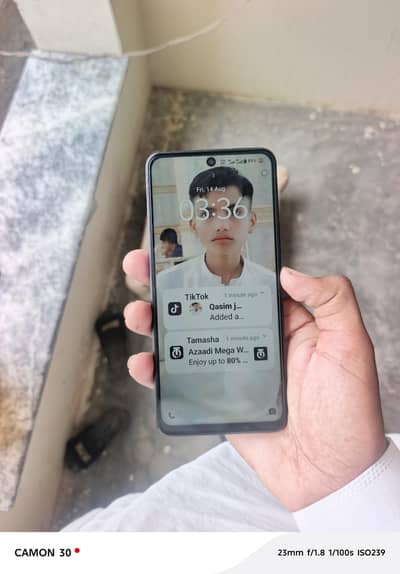 vivo y100