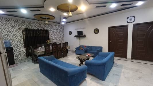 BUNGALOW FOR SALE NAZIMABAD NO. 4 Prime Location: Nearby Khairul Amal Masjid, Nazimabad No. 4