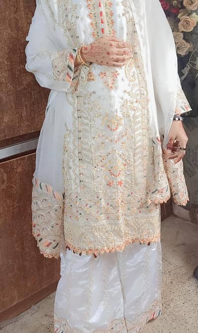 white colour party wear dress