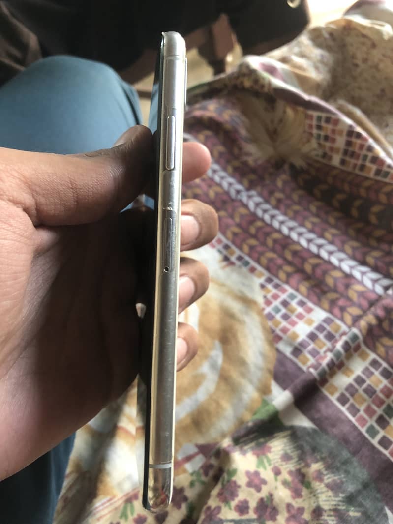 Apple iPhone X 2
