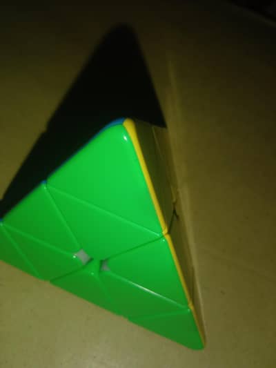 Paramid Rubik's Cube