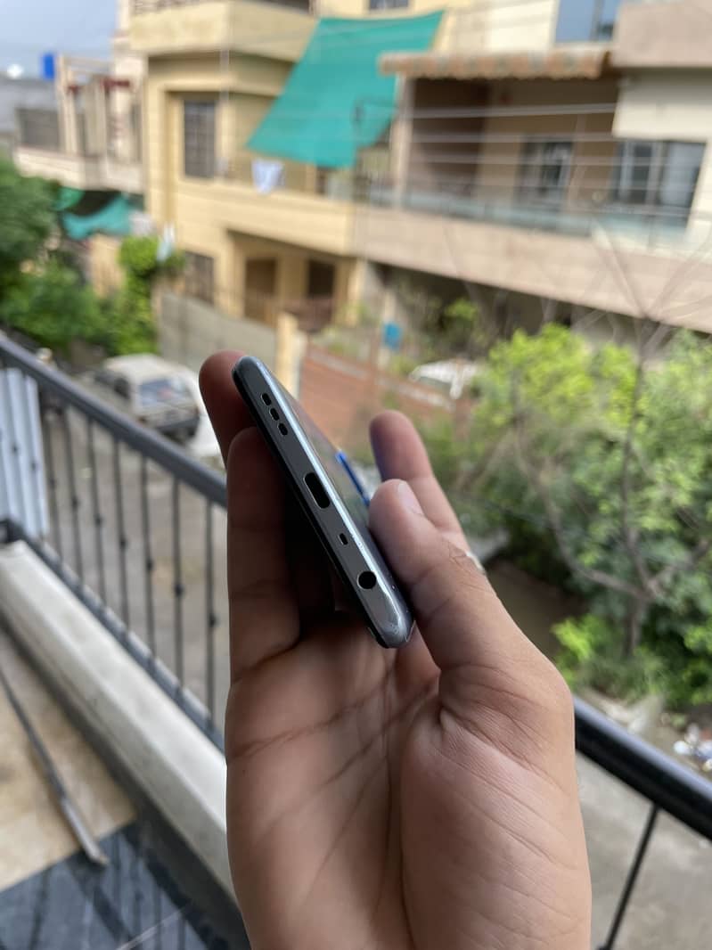 OPPO A54 4