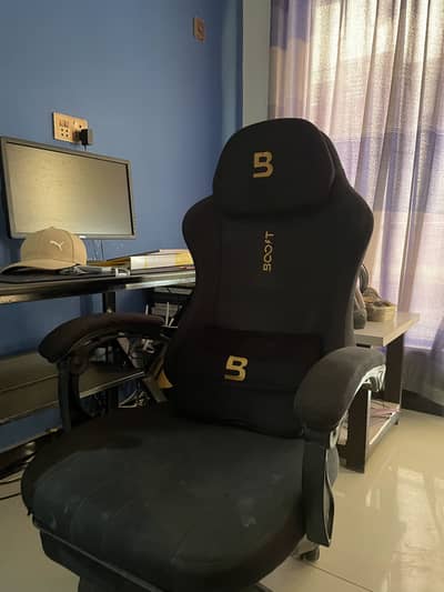Boost chair for gaming (reclining & footrest)