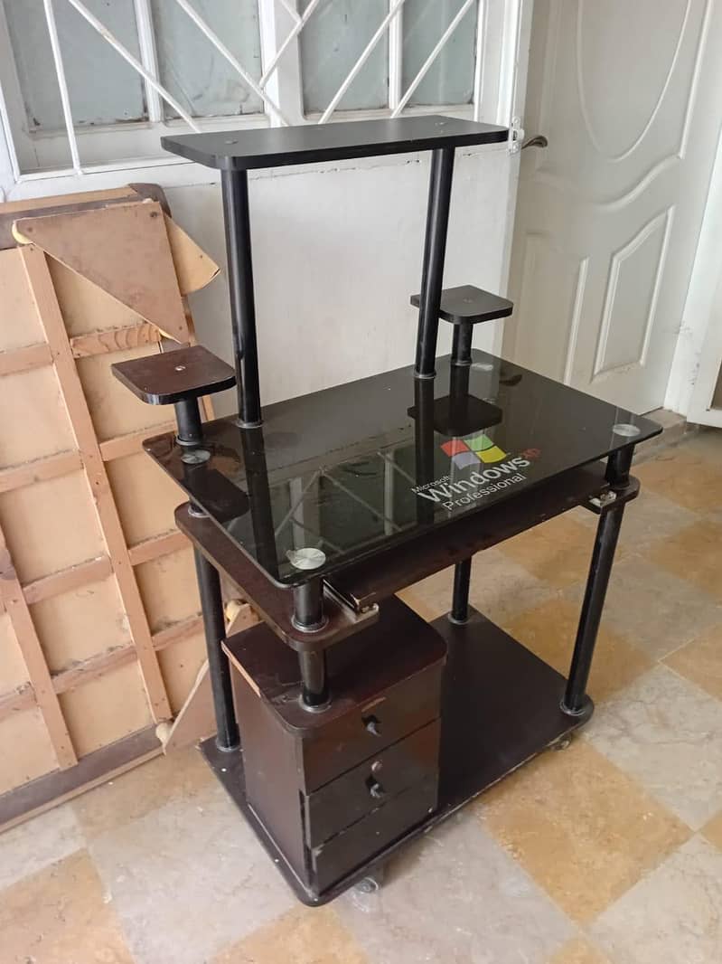 computer table 7