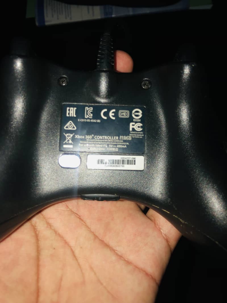 Xbox 360 controller 1