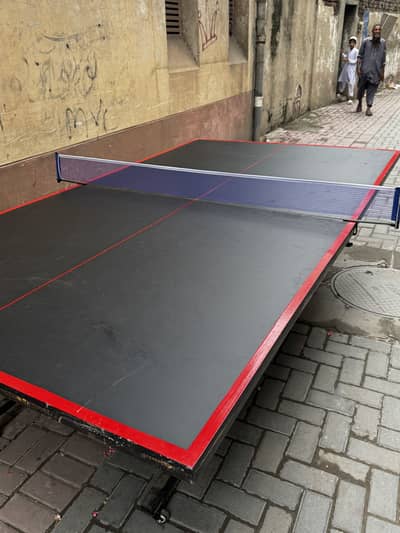 Table tennis with racket