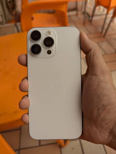 Apple iPhone 16 Pro Max