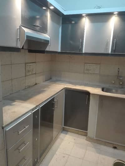 three bed dd leased apartment for rent in johar