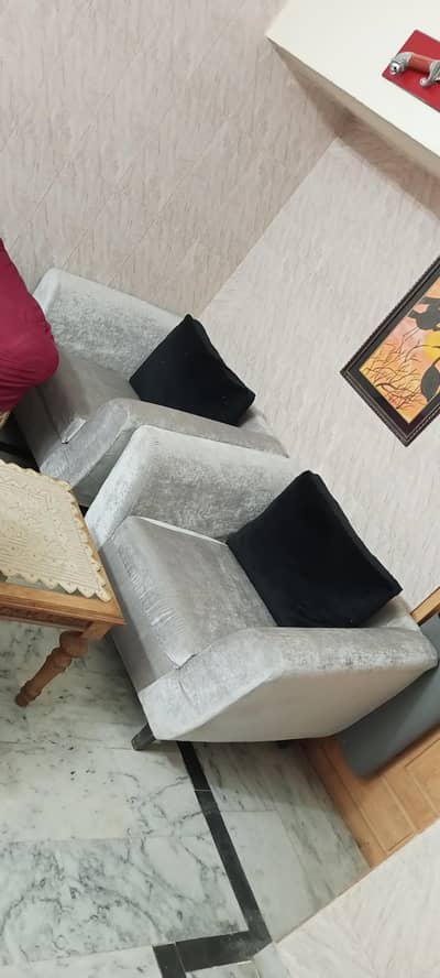 Seven Seater sofa set for sale in good condition home used